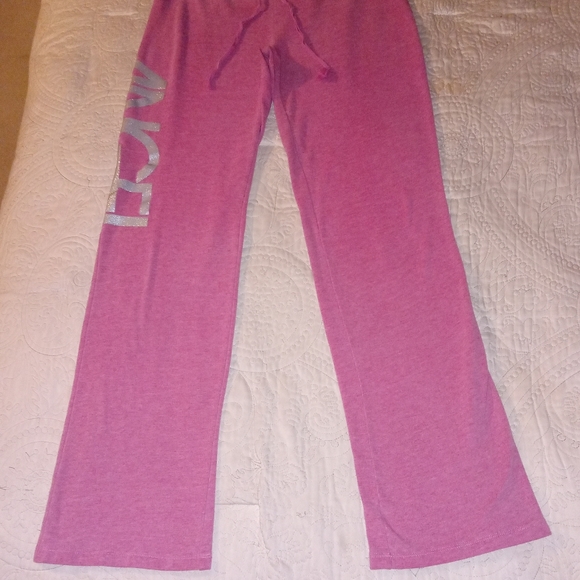 Victoria's Secret Women's Logo Sweatpants NWOT - Picture 4 of 9